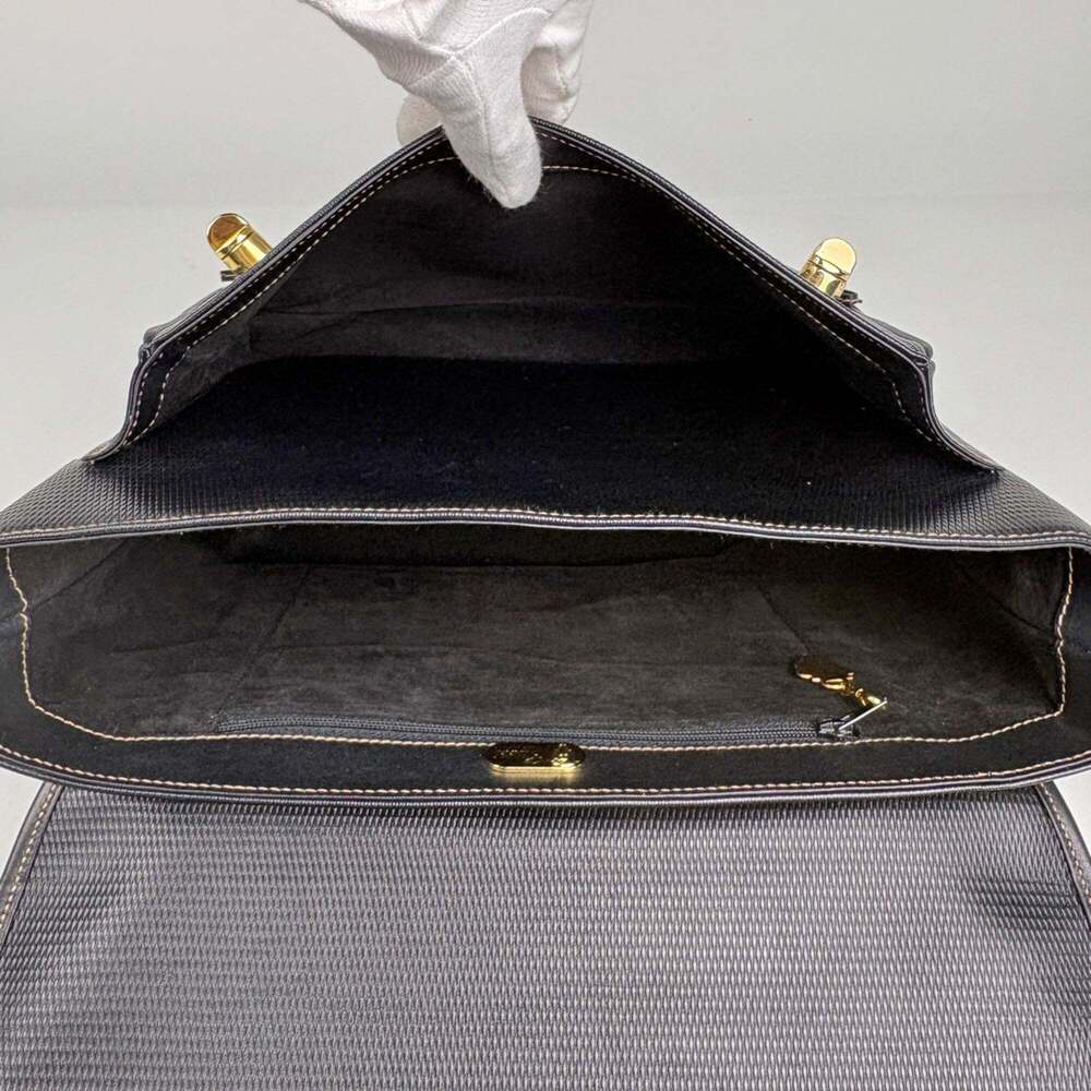 GUCCI Vintage Black Coated Canvas Shoulder Bag - Picture 9 of 9